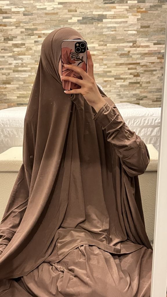 Ensemble de prière (haut avec manches + jupe)