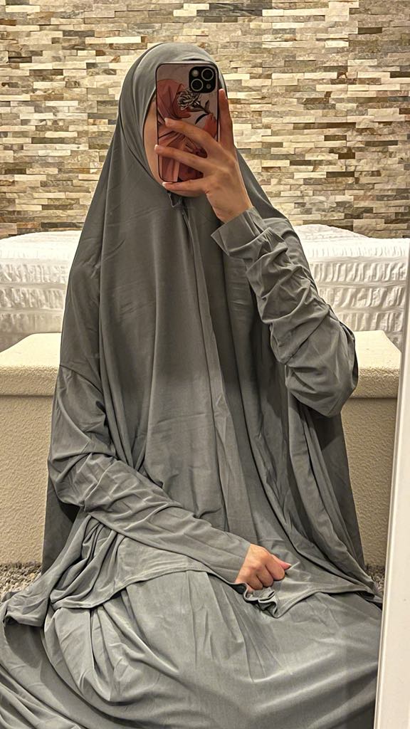 Ensemble de prière (haut avec manches + jupe)