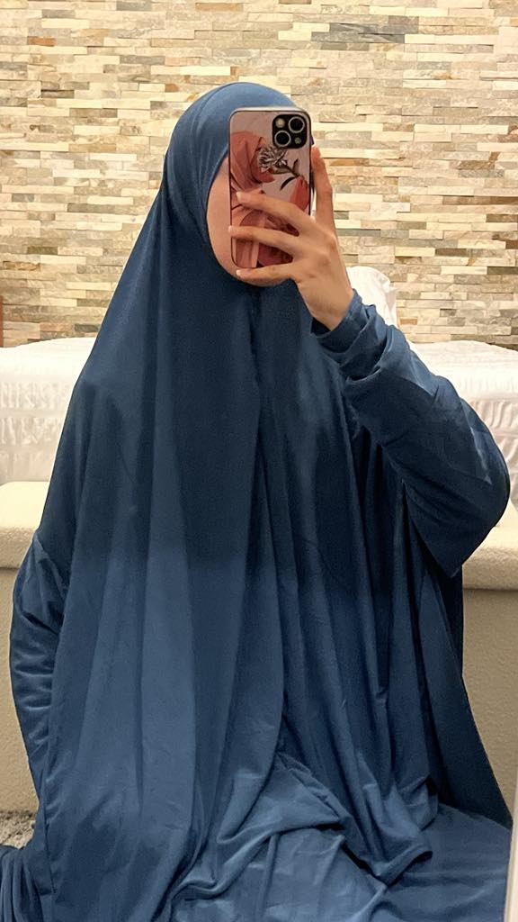 Ensemble de prière (haut avec manches + jupe)